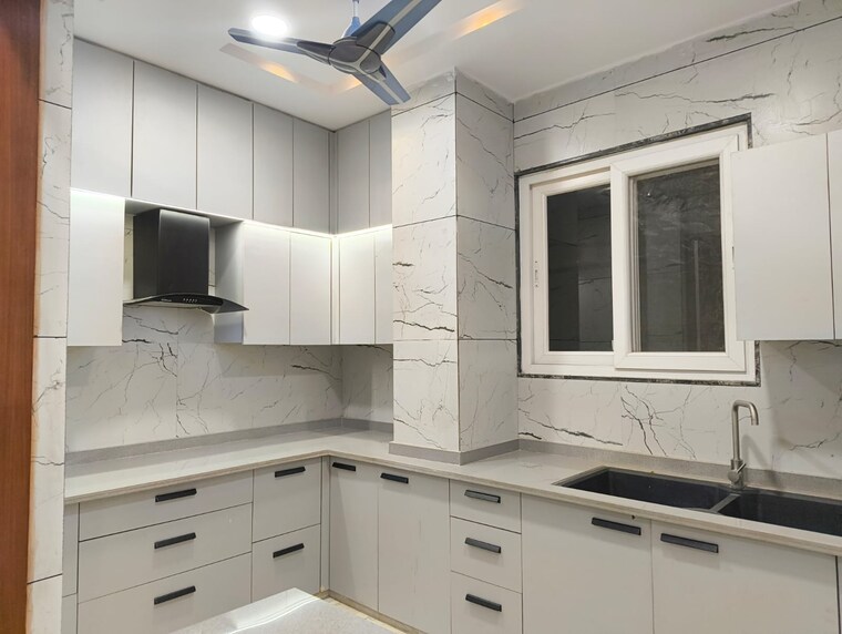 Kitchen, ashok vihar phase 3 4 Bedroom 1440 Sq.Ft. Builder Floor In Ashok Vihar Phase 3 Delhi 10365285