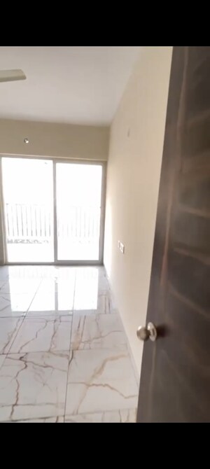 Room in 3 BHK Apartment at Pandav Nagar – for Rent