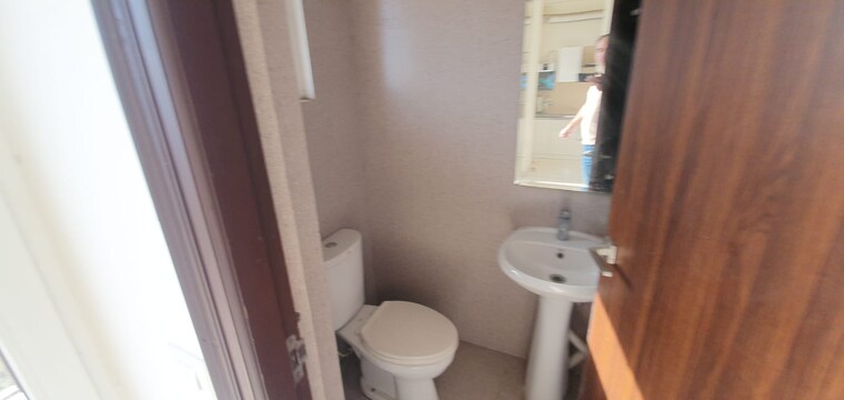 Bathroom, barnala-green-lotus-avenue 1 Bedroom 700 Sq.Ft. Apartment In Ambala Highway Zirakpur 10365338