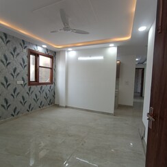 3 BHK + Extra Room Builder Floor For Rent in Govindpuri