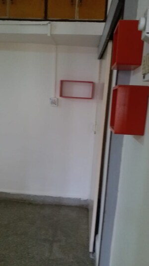 Bedroom in 1 BHK Apartment at Kothrud – for Rent