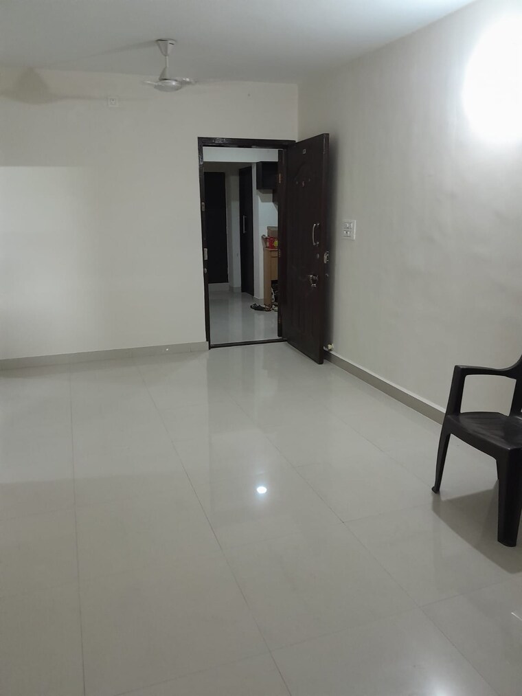 Room, borivali east 2 Bedroom 650 Sq.Ft. Apartment In Borivali East Mumbai 10365344