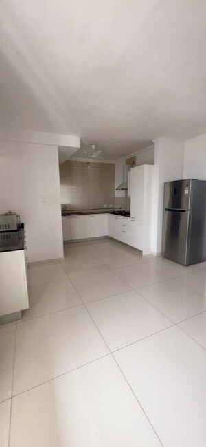 Room in 3.5 BHK Apartment at Kolte Patil Tuscan Estate, Kharadi – for Rent