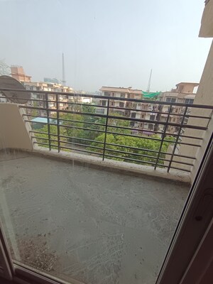 Balcony in 2 BHK Apartment at Mahagun Mansion I and II, Vaibhav Khand – for Rent