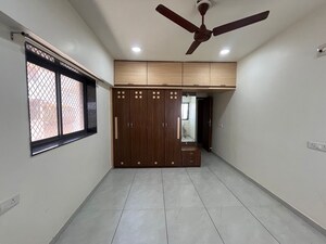 Bedroom in 3 BHK Apartment at Vastrapur – for Rent