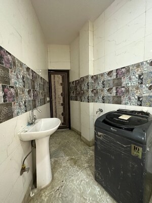 Team Area in 2 BHK Builder Floor at Subhash Nagar – for Rent