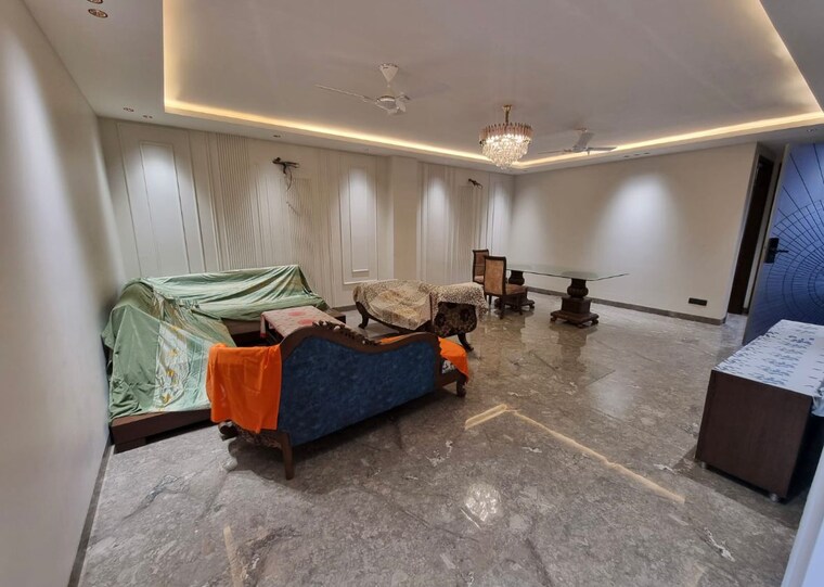 Living Room, dlf-city-phase-iv 4 Bedroom 270 Sq.Yd. Builder Floor In Dlf Phase iv Gurgaon 10371584