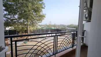 NKV Golden Avenue