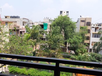 1 BHK Builder Floor for Rent in Nehru Place, Delhi