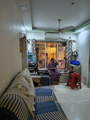 Living Room in 2 BHK Apartment at Kurla – for Rent