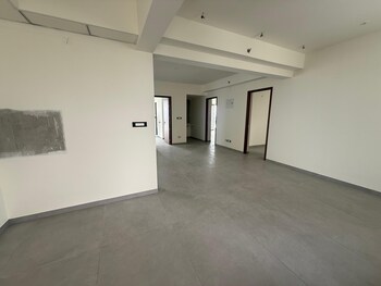 4 BHK Flat for Sale in Nettoor, Kochi