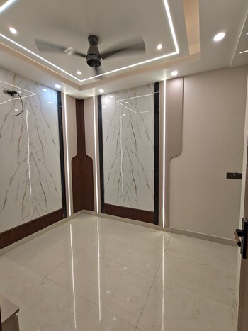 2 BHK Builder Floor for Rent in Dwarka Mor, Delhi