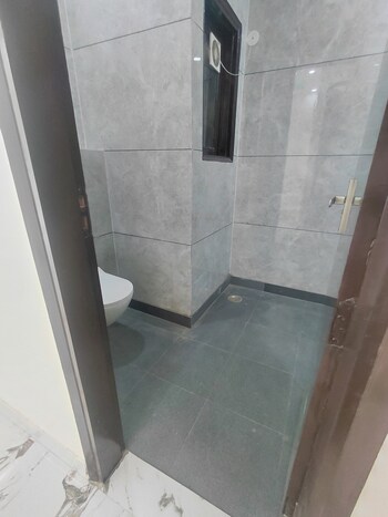 3 BHK Builder Floor for Sale in Janakpuri, Delhi
