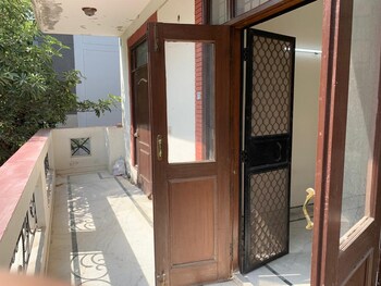 2 BHK Builder Floor for Sale in Dlf Phase ii, Gurgaon