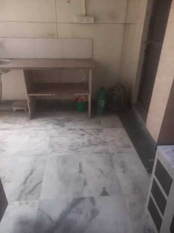 1 RK House for Rent in Sector 55, Noida