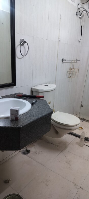 3 BHK Builder Floor for Rent in Panchsheel Park, Delhi