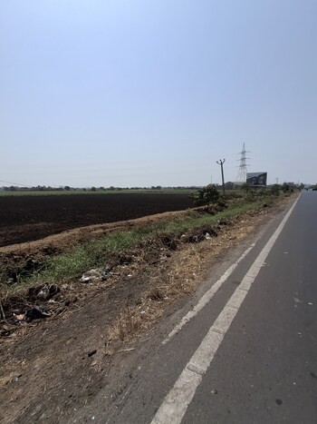 Land for Rent in Udhana, Surat