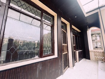 3 BHK Builder Floor for Rent in Sushant Lok Iii, Gurgaon