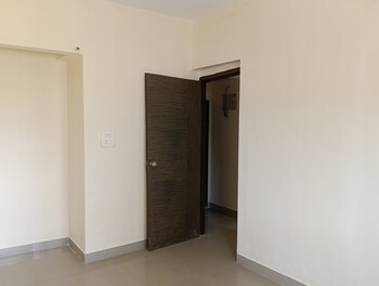 1 BHK Flat for Rent in Haware City, Thane