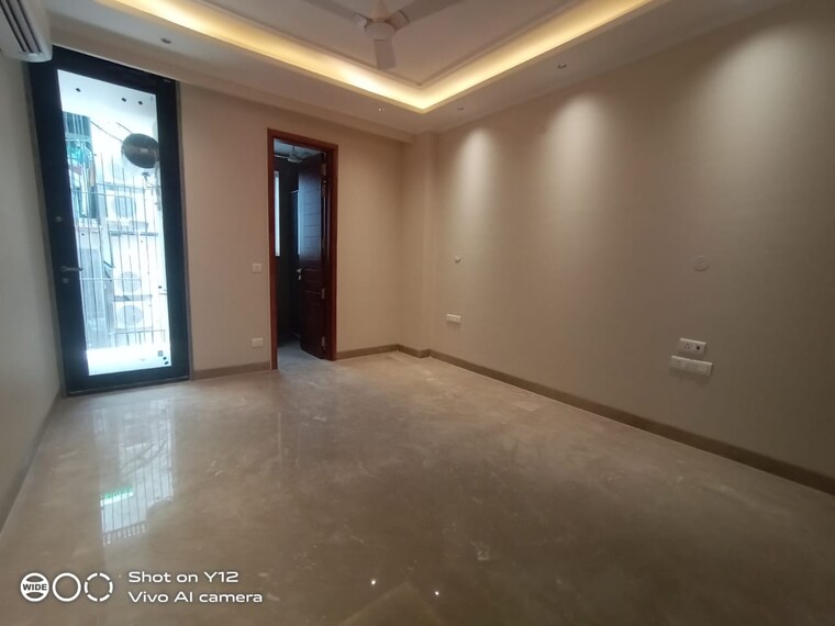 Room, greater kailash i 3 Bedroom 208 Sq.Ft. Builder Floor In Greater Kailash I Delhi 10386349