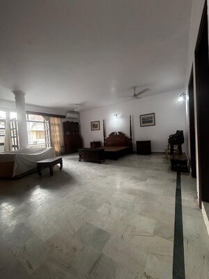 Parking in 2 BHK Builder Floor at Anand Niketan – for Rent