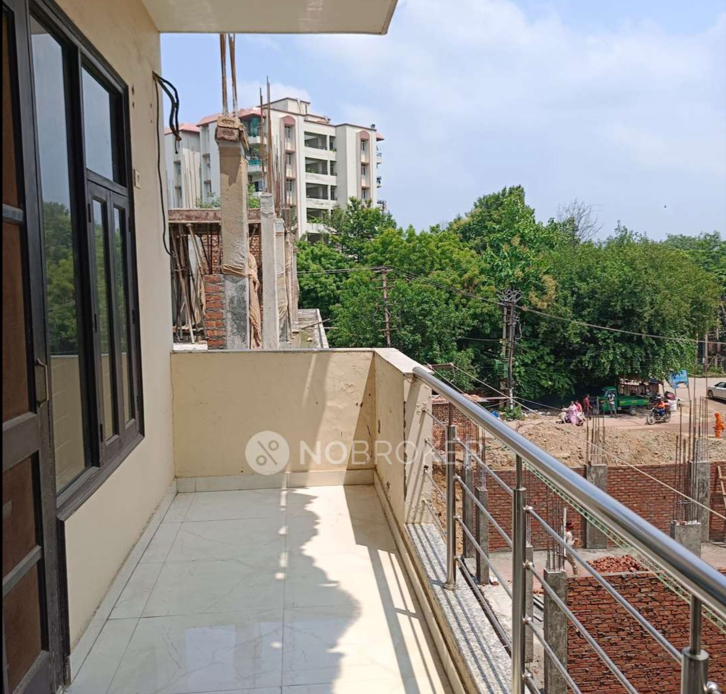 Balcony in  Builder Floor at Sector 46 – for Rent