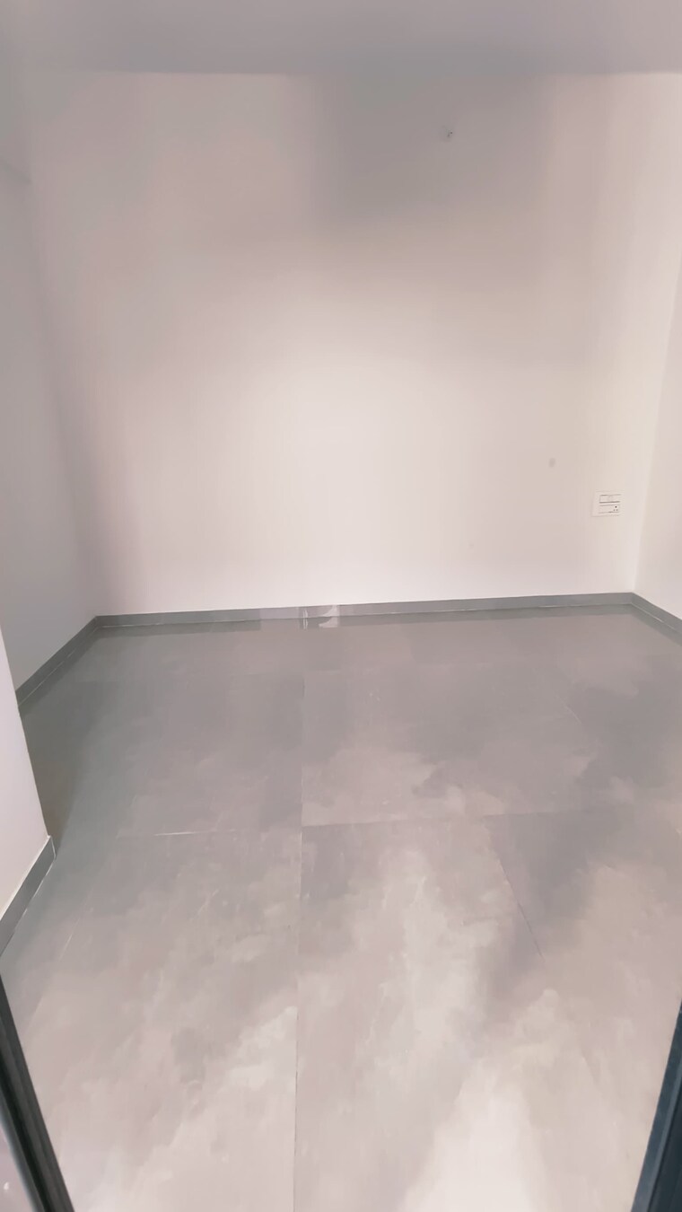 Room, damji-shamji-mahavir-spring-tulip-phase-1 2 Bedroom 730 Sq.Ft. Apartment In Pokhran Road No Two Thane 10387354