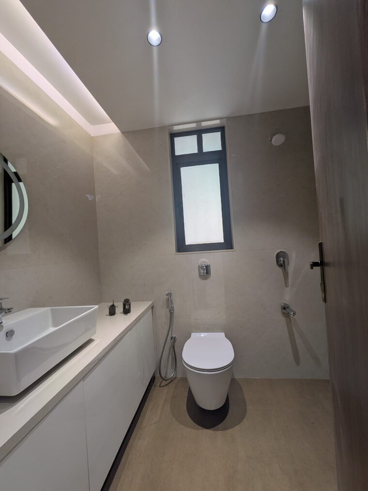 Bathroom, sspl-the-strand 3 Bedroom 2192 Sq.Ft. Apartment In Kharadi Pune 10387362