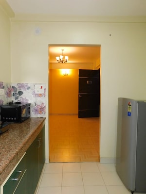 Furnished Amenities in 3 BHK Builder Floor at Defence Colony – for Rent