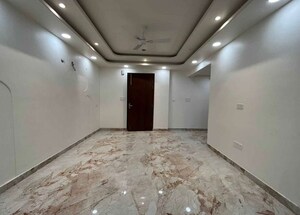 Room in 2 BHK Apartment at Saket – for Rent