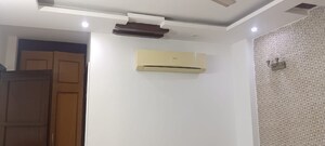 Furnished Amenities in 3 BHK Builder Floor at Greater Kailash ii – for Rent