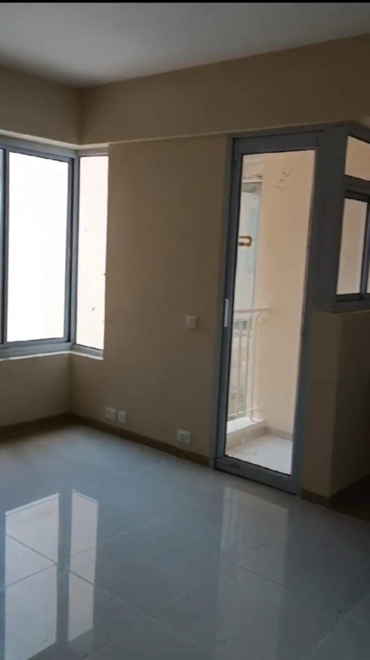 Room, wave-city 1 Bedroom 579 Sq.Yd. Apartment In Wave City Ghaziabad 10389382