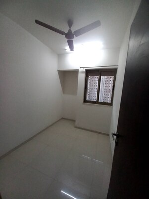 Room in 2.5 BHK Apartment at Lodha Splendora, Ghodbunder Road – for Sale