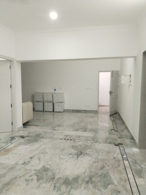  Shop For Rent in Sarita Vihar