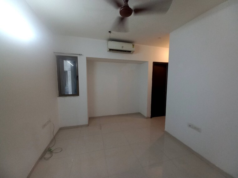 Room, lodha-splendora 2.5 Bedroom 841 Sq.Ft. Apartment In Ghodbunder Road Thane 10390315