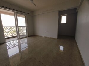 Room in 3 BHK Apartment at Kundan The Peak, Nibm Road – for Rent