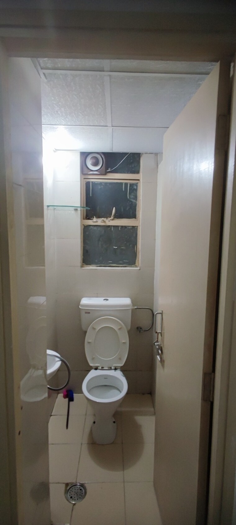 Bathroom, lotus-homz 1 Bedroom 405 Sq.Ft. Apartment In Sector 111 Gurgaon 10390379