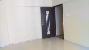 Room in 1 BHK Apartment at Gsa Grandeur, Malad East – for Rent