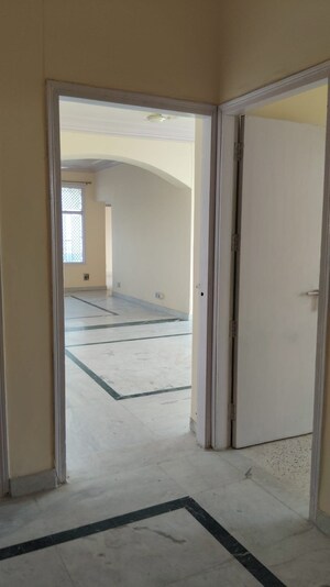  3.5 BHK Apartment at Sector 50 – for Rent