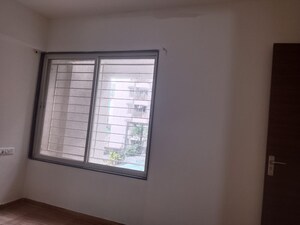 Room in 2 BHK Apartment at Neev Itrend Life 2, Wakad – for Rent