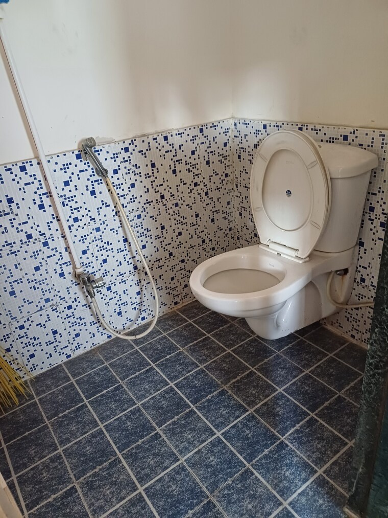 Bathroom, megh-malhar-co-op-housing-society 1 Bedroom 640 Sq.Ft. Apartment In Ghansoli Navi Mumbai 10390422