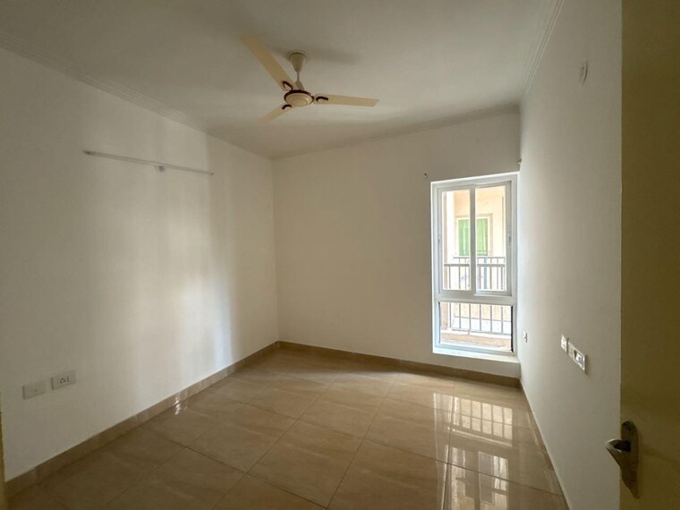 Room, gaur-city-2-14th-avenue 3 Bedroom 1175 Sq.Ft. Apartment In Sector 16c Greater Noida Greater Noida 10390432