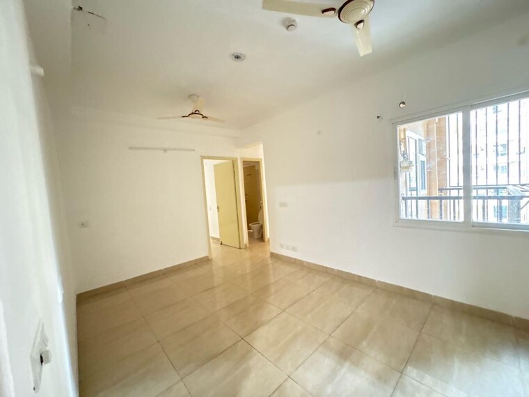 Room, gaur-city-2-14th-avenue 3 Bedroom 1175 Sq.Ft. Apartment In Sector 16c Greater Noida Greater Noida 10390432