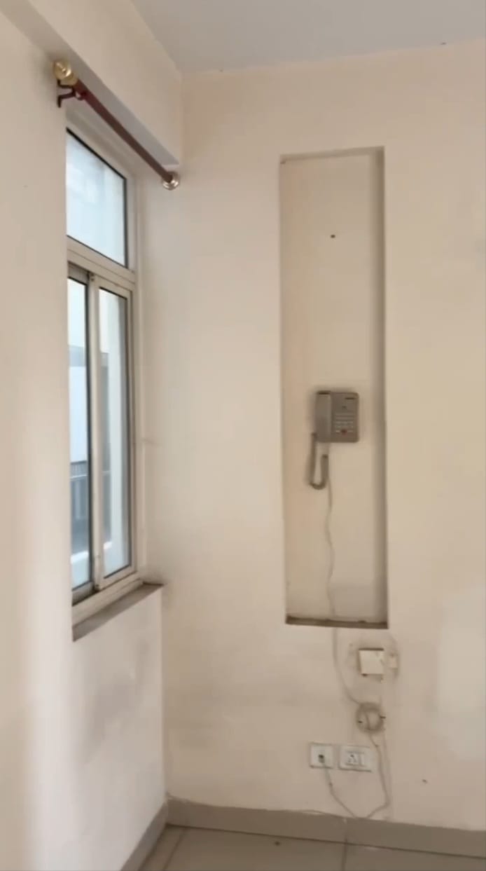 Building Lobby in 1 BHK Apartment at Wave City, Wave City – for Sale