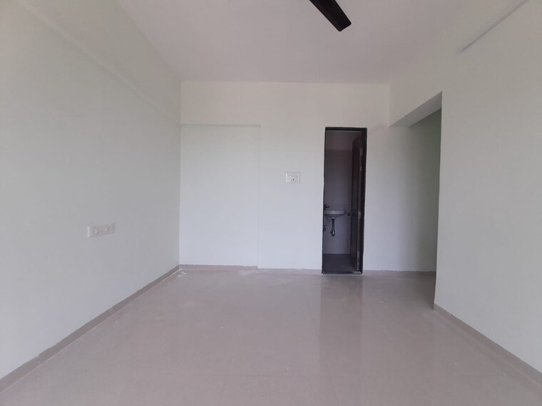Room, siddharth-nagar-chs-goregaon 2.5 Bedroom 750 Sq.Ft. Apartment In Goregaon West Mumbai 10390440