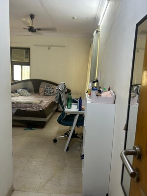 Bedroom in 3 BHK Apartment at Kukreja Golf Scappe, Chembur – for Rent