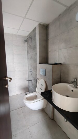 Bathroom in 2 BHK Apartment at Mahindra Alcove, Chandivali – for Rent