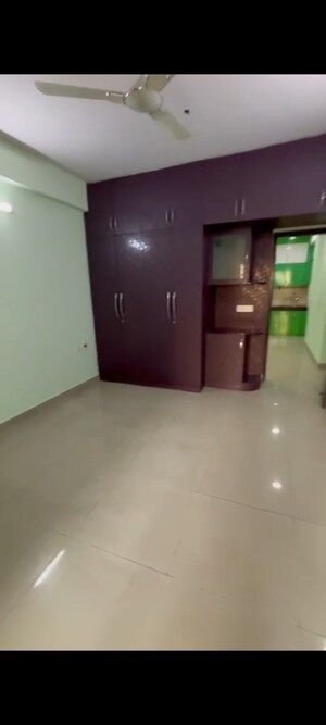 Room in 2 BHK Apartment at Panchsheel Greens II, Sector 16 Greater Noida – for Sale