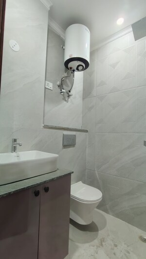 Bathroom in 2 BHK Builder Floor at Saket – for Rent