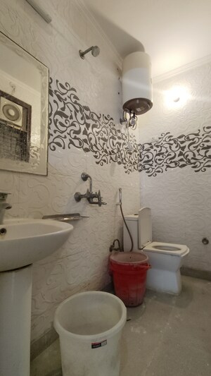 Bathroom in 2 BHK Builder Floor at Saket – for Rent
